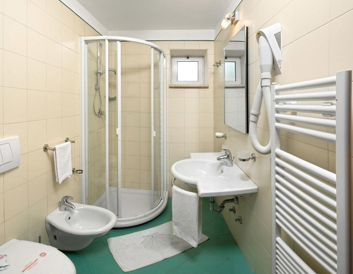 Hotel Belvedere Misano Adriatico Habitación foto