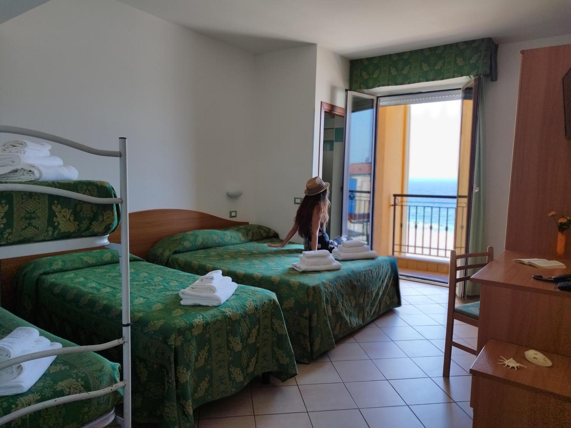 Hotel Belvedere Misano Adriatico Exterior foto
