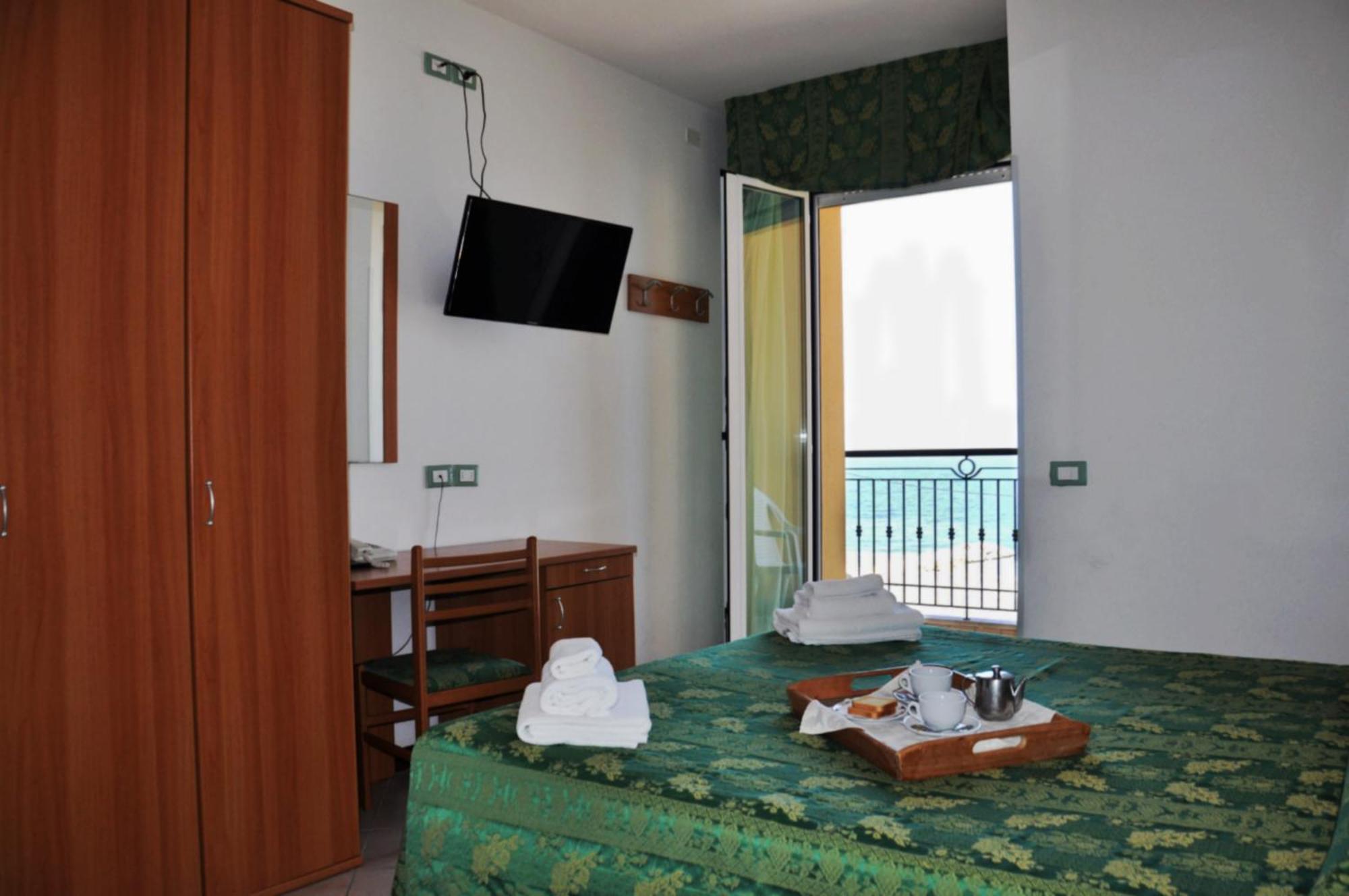 Hotel Belvedere Misano Adriatico Exterior foto